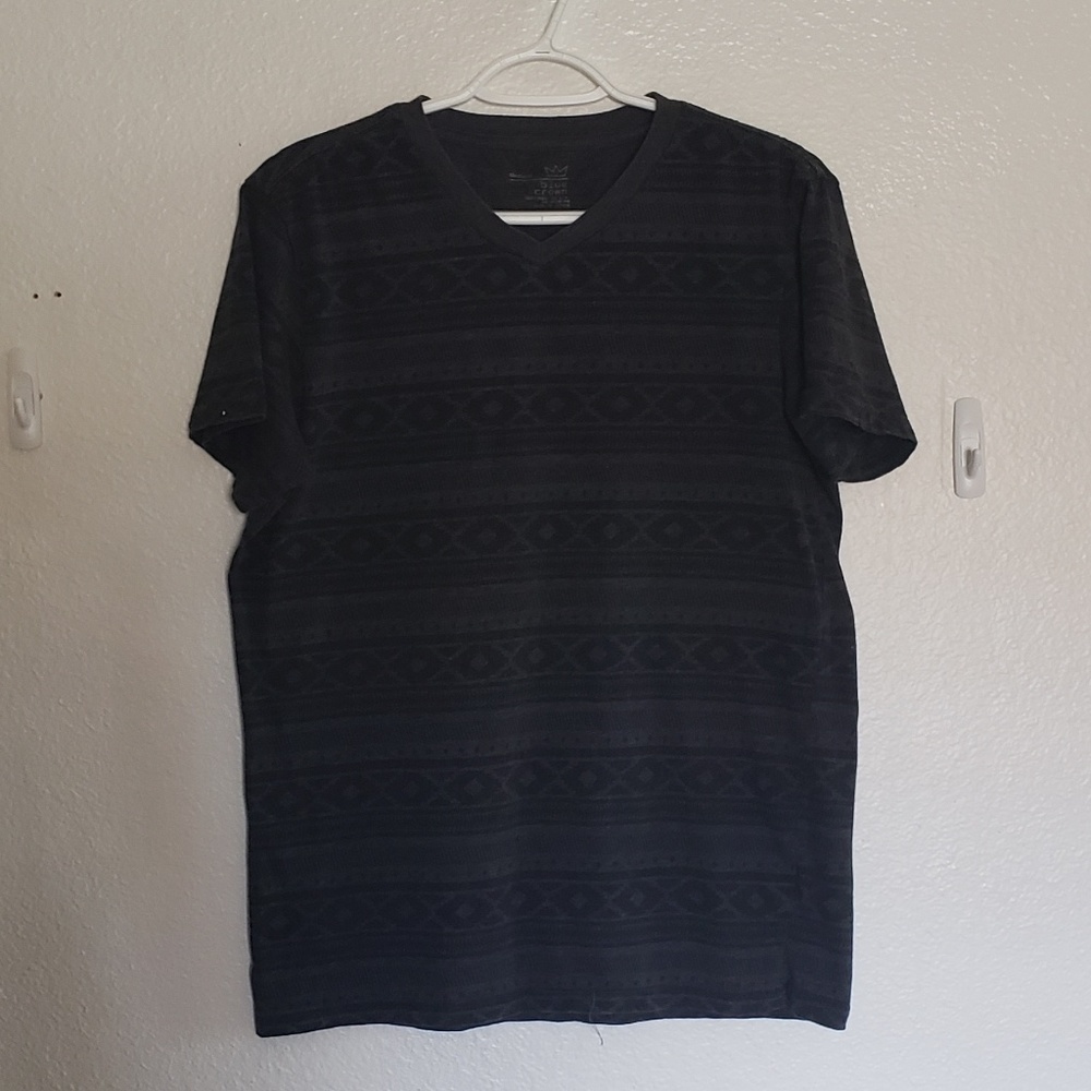 Black & grey tshirt